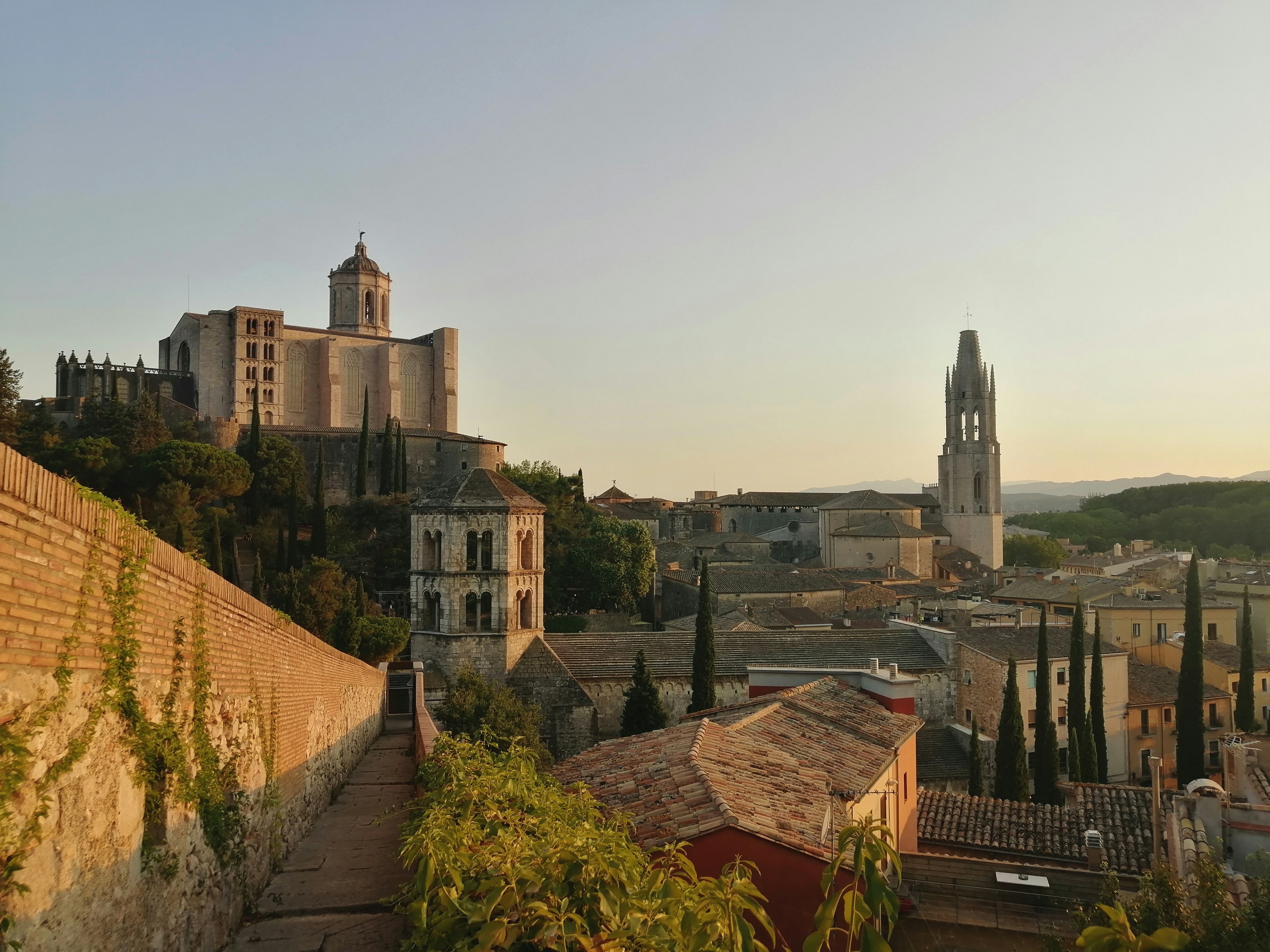 Arrival in Girona and settle in — Day 1